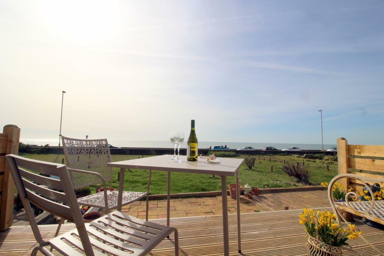 Pebbles Beach House By Air Premier Seaford Kültér fotó